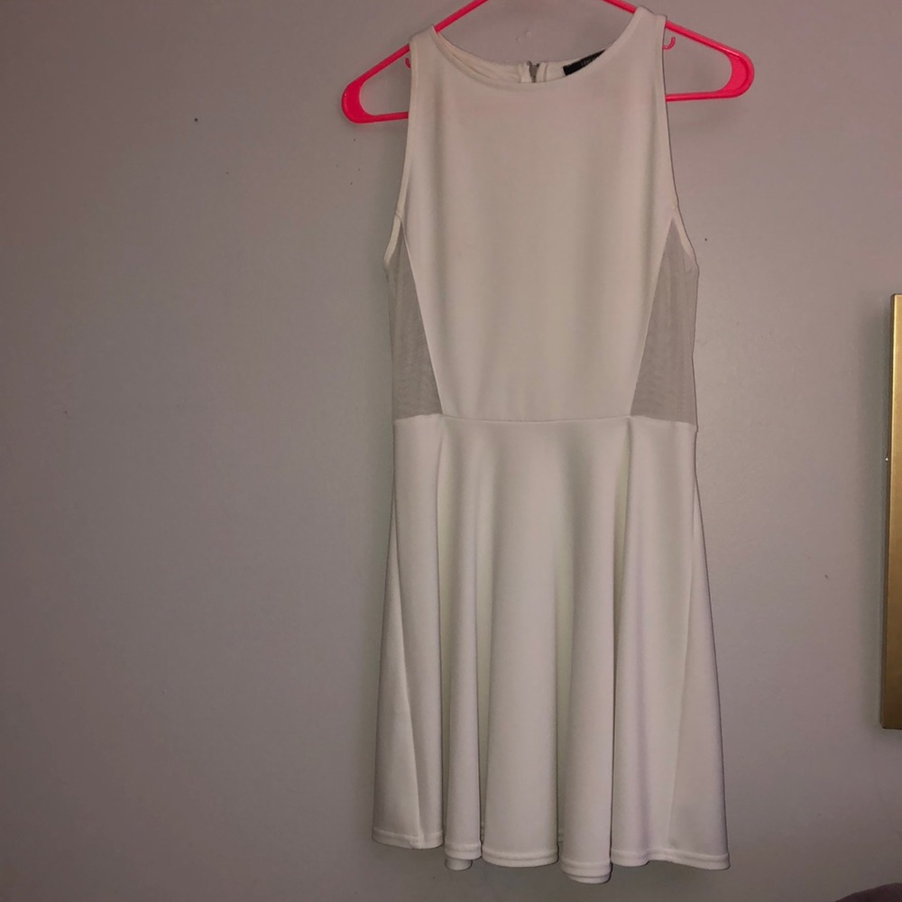 Forever 21 flowy white dress